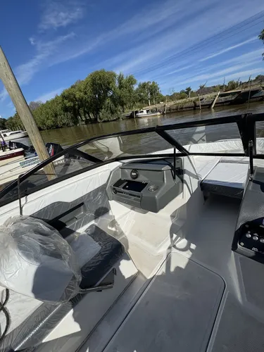 Klase A K210 Evinrude 150 Hp G2