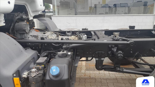 Mbenz Atego 3030 8x2 Cab Est Chassi 2019/2020