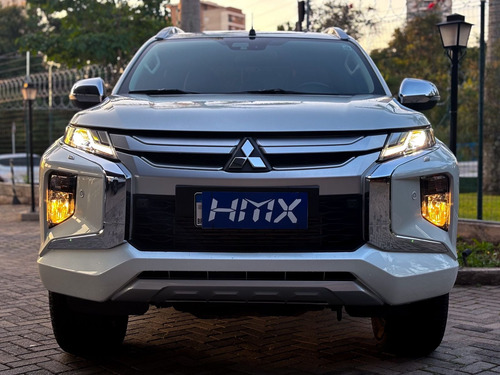 Mitsubishi L200 2.4 Triton Sport Hpe S Cab. Dupla 4x4 Aut. 4p 6 marchas