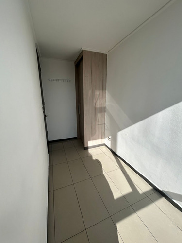 Arriendo Depto. De 2d1b En Pasaje Leonor Cepeda Con Carrion