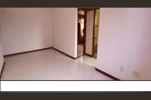 Imagem 4 de 14 de Apartamento, 02 Quartos, Em Niterói.