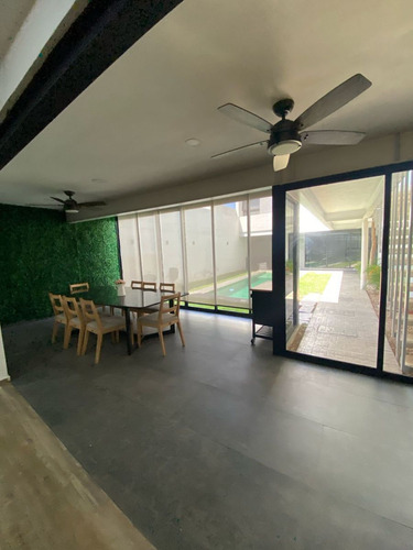Casa En Venta En Residencial Dzitya, Merida.
