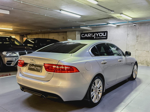 Jaguar XE XE PRESTIGE