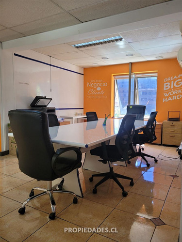 Local Comercial En Arriendo En Providencia