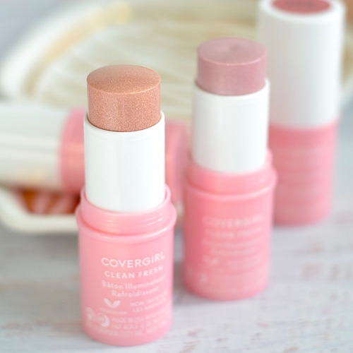 Imagen 6 de 6 de Iluminador En Barra Covergirl Larga Duracion 7gm