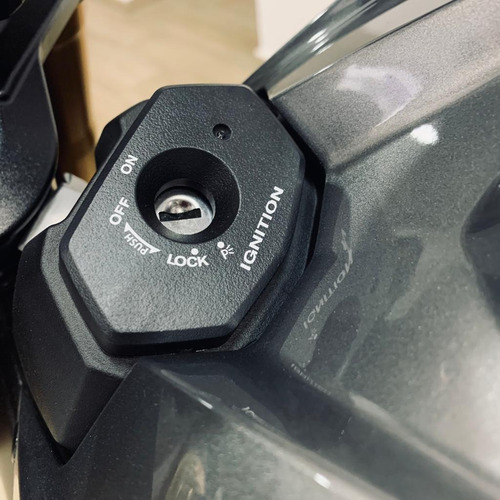 Imagen 9 de 25 de Suzuki Gsx S 750 - Entrega Inmediata - ¡suzuki Oficial 999!