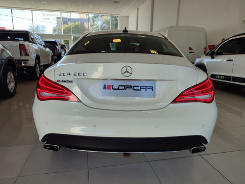 Imagen 10 de 19 de Mercedes Benz Cla 200