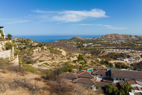Las Colinas