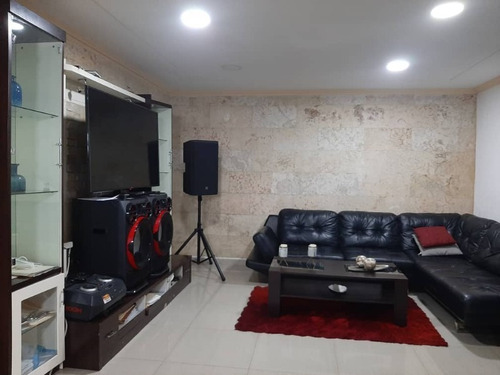 Imagen 2 de 24 de Yosmar & Fernando Venden Town House En Resid Bonaventura Home Mañongo. Foth-377