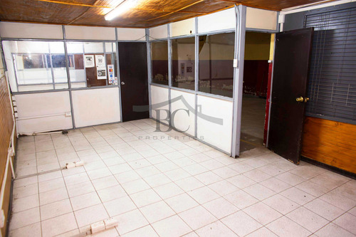 Se Arrienda Galpón De 326 M². (109591)