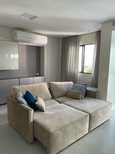 Apartamento Com Acabamento Em Alto Padrão.
