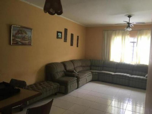 Casa Com Quintal Na Frente E Perto Da Praia Em Itanhaém Sp