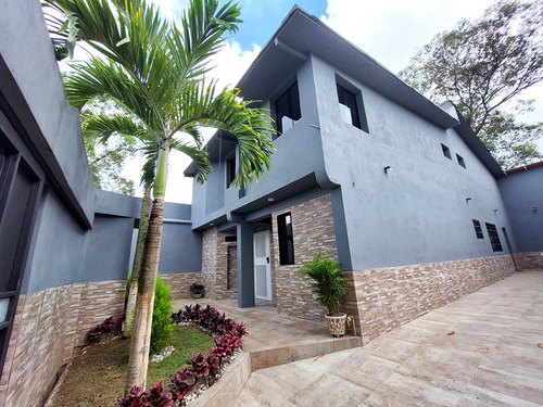 Casa A Estrenar En Colinas De Carrizal