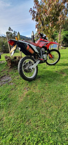 Honda Tornado 250