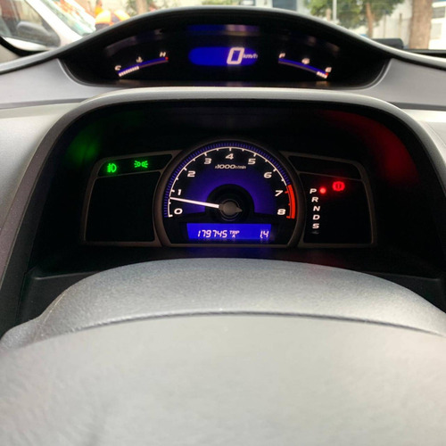 Imagem 10 de 10 de Honda Civic 1.8 Lxl 16v Flex 4p Automático