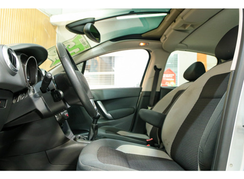 Citroën C3 1.6 EXCLUSIVE 16V FLEX 4P MANUAL