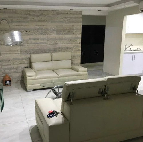 Imagen 2 de 7 de Amplio Y Bello Apartamento Centrico