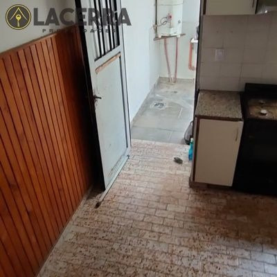 Imagen 8 de 15 de Muy Lindo Ph 3 Amb En 2 Plantas, Cochera Y Patio