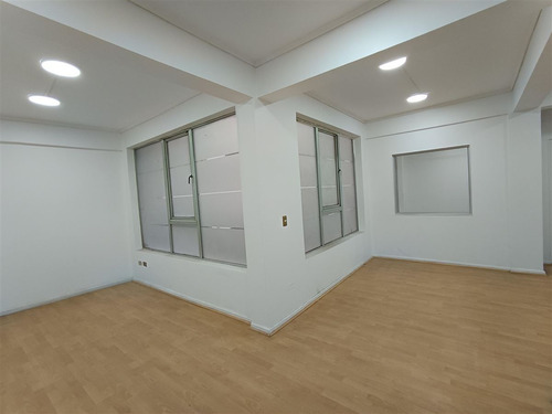 Edificio Completo En Venta En Sector La Moneda