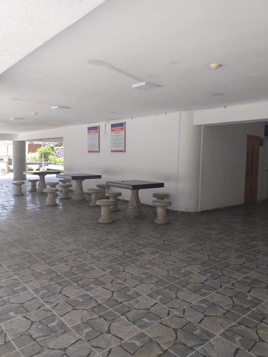 Imagen 4 de 14 de Playa Grande. A Estrenar. 180mts. 4hab. 3baños. Edificio Nue