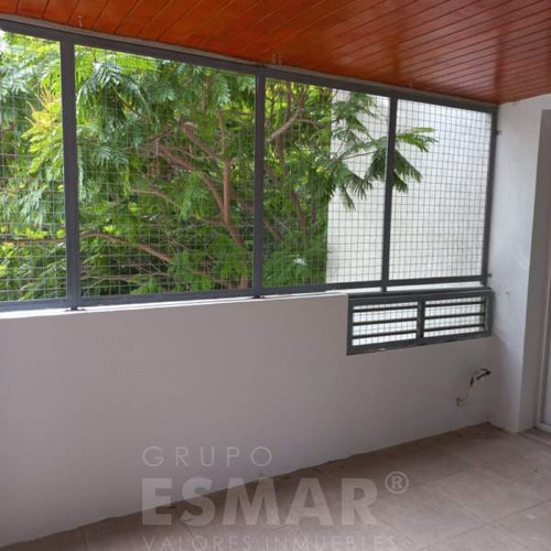 Alquiler Departamento De Tres Dormitorios, Dos Baños Y Con Cochera En Nueva Cordoba.