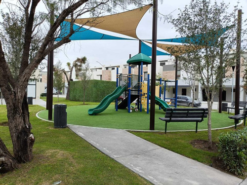 Casa En Venta En Ciudad Apodaca Centro