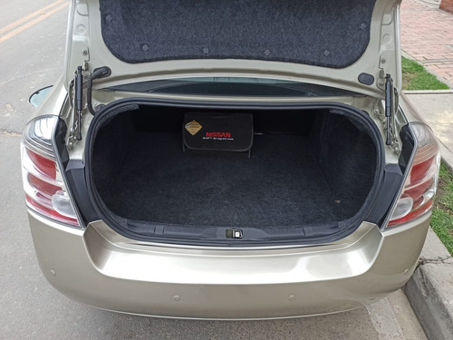 Nissan Sentra 2.0 Automático