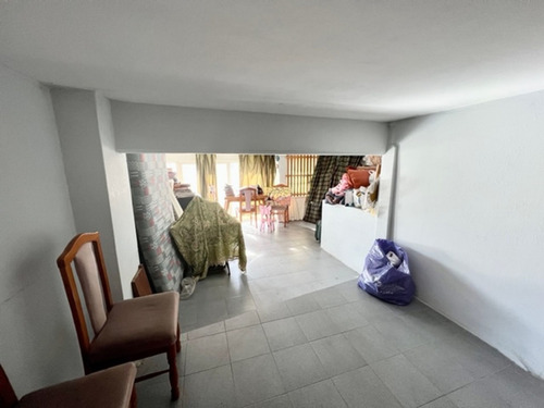 Imagen 18 de 30 de Ph Tipo Casa En Venta Con Cochera En Sarandi