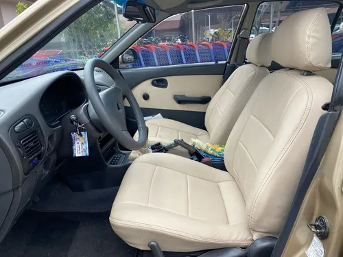 Mitsubishi Lancer 1.3 Gl 4 p
