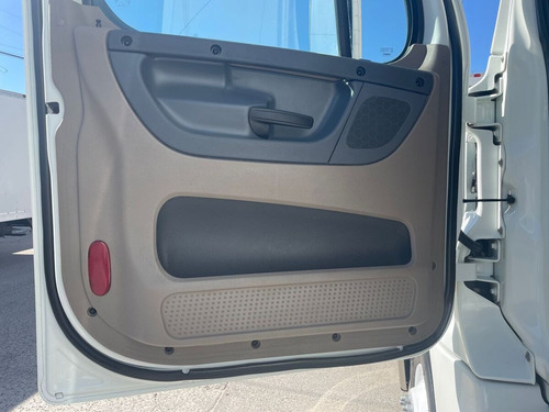 Tractocamión Nacional 2015 Freightliner Cascadia 125/camarot