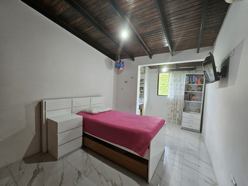 Hermoso Penthouse En Colinas De La Tahona