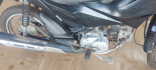 Toda Original ,km Excelente,para O Ano,faz 45 Km/l.