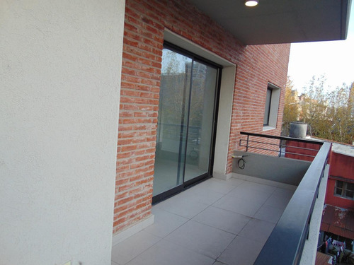 Imagen 15 de 28 de Venta 2 Amb C/ Cochera - 3 Años De Antigüedad - Tigre Centro