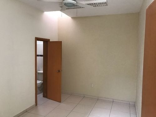 Imagen 3 de 14 de Consultorio En Renta En Tlaquepaque Centro