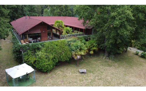 House, Cabin And Pool On A 5,923 M² Plot