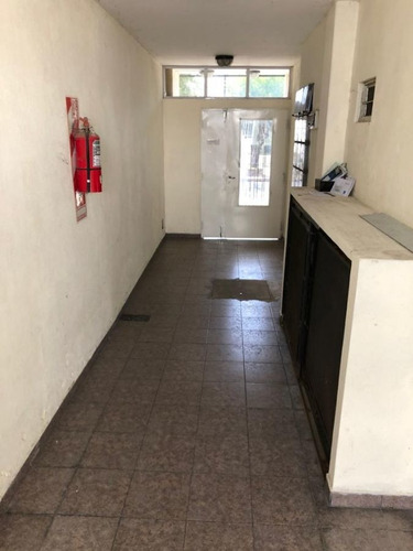 Imagen 3 de 16 de Departamento De 2 Amb - 1° Piso Contrafte - Con Balcon