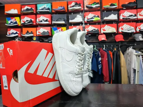 comprar Tênis Nike Air Force 1 '07 Tam 41 Cód 3989 Usada\u002Foriginal