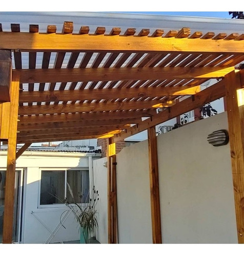 Pérgola De Madera/ Garage