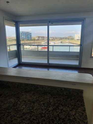 Imagen 2 de 12 de Alquiler Y/o Venta. Departamento 4 Ambientes. Excelente Estado Nordelta Pto Escondido.