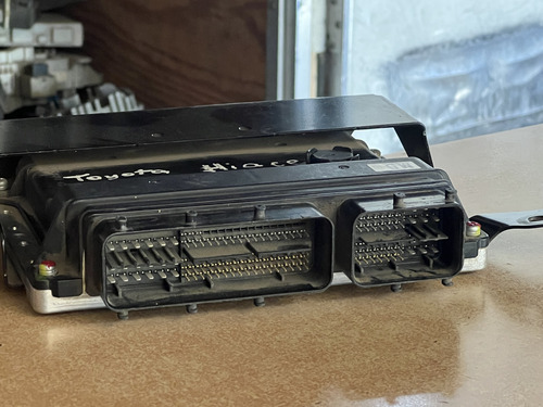 Computadora Toyota Hiace 2013 2019 Original Seminueva (usado (Usado)