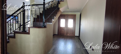 Imagen 29 de 30 de Venta - Casa A Estrenar En Terralagos - Fondo A Laguna