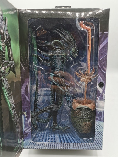 Imagen 6 de 6 de Alien Warrior Azul Ultimate Neca