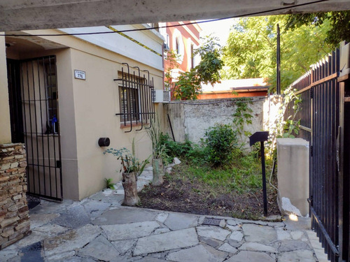 Casa En Venta 4 Ambientes +departamento En Haedo