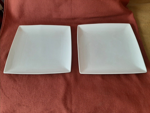 2 Platos Cuadrados De Loza Blancos 30x30 Cm Impekes Sin Uso