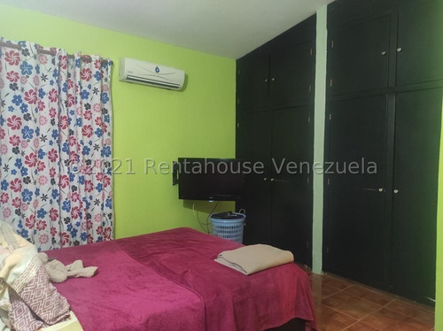 Imagen 14 de 20 de Casa Remodelada En Venta Palo Negro Conj Priv Estef 22-7076