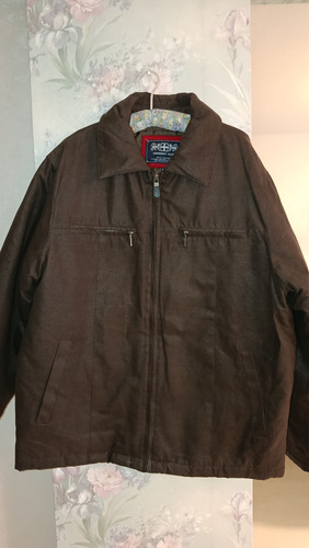 Campera Hombre Talle M Marrón Interior Matelasse (Usado)