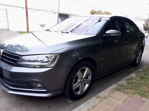 Volkswagen Vento Confortline Dsg 1.4t At(7) 2017