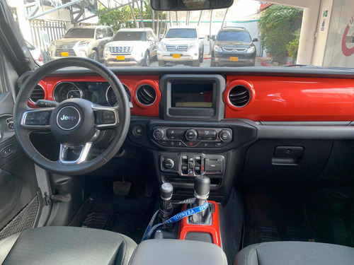 Jeep Wrangler Sahara