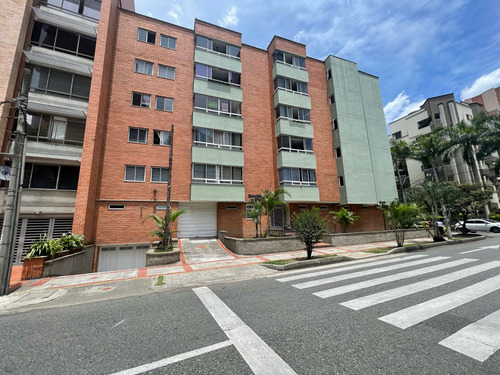 Apartamento En Arriendo Laureles