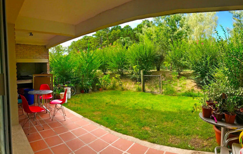 Venta De Apartamento De 4 Dormitorios En Haras Del Lago